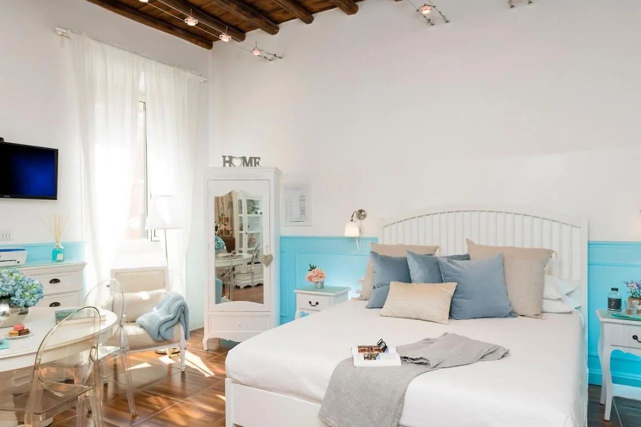 Capo Le Case, Romantic Flat Near Spanish Steps